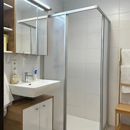 Near Main Train Station Appartamento *