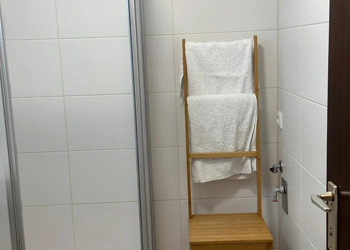 Near Main Train Station Διαμέρισμα *